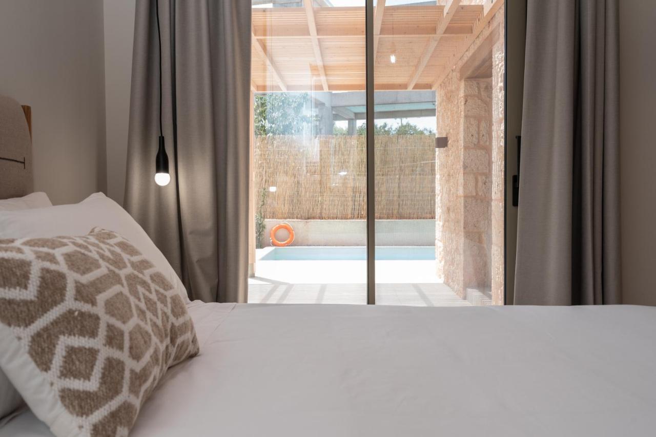 Papadria Villas - Modern Luxury Villas Near Kathisma Beach Tsoukaladhes Bagian luar foto