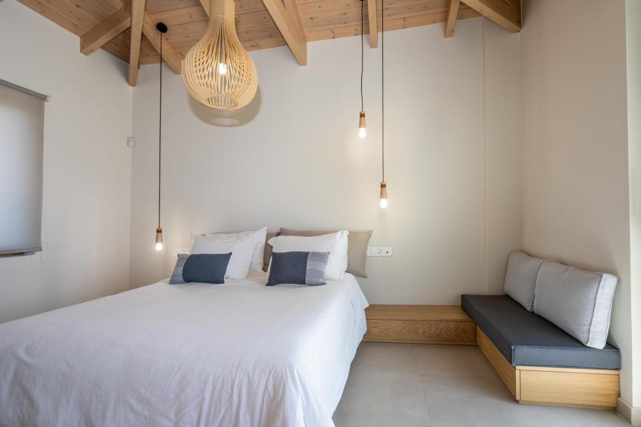 Papadria Villas - Modern Luxury Villas Near Kathisma Beach Tsoukaladhes Bagian luar foto