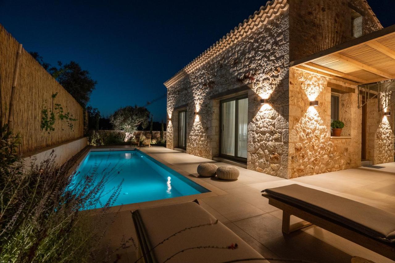 Papadria Villas - Modern Luxury Villas Near Kathisma Beach Tsoukaladhes Bagian luar foto